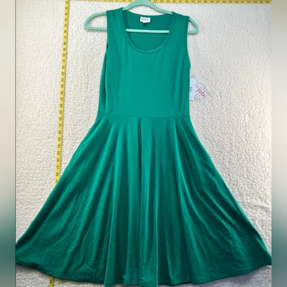 Lularoe Dresses | Lularoe Nicki Midi Swing Dress In Emerald Green | Color: Green | Size: Xs | Electraroxy89's Closet